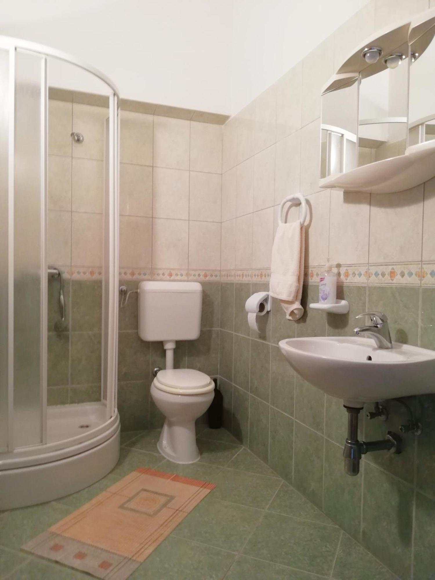 Apartments Roko Lalin Pakoštane Exteriér fotografie